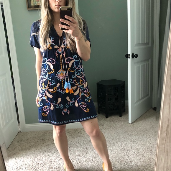 Dresses & Skirts - Navy cotton woven dress with embroidery